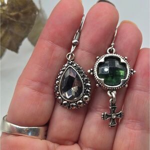 "5/$40" Mismatched Silvertone Green/Gray Celtic Dangle Earrings